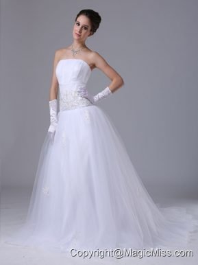 Beaded Decorate Waist Tulle Strapless A-Line Garden / Outdoor Wedding Dress Zipper-up