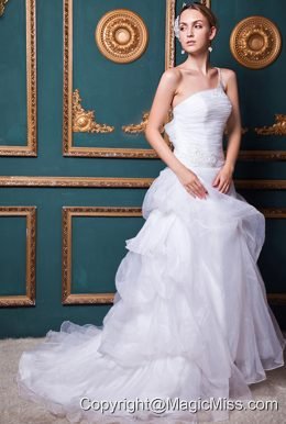 Beautiful A-line One Shoulder Court Train Organza Appliques Wedding Dress