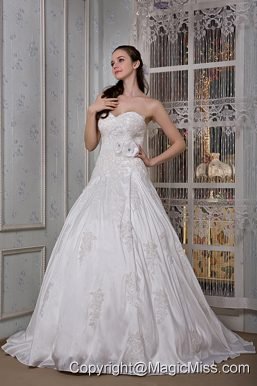 Modest A-line Sweetheart Brush Train Taffeta Appliques and Hand Made Flower Wedding Dress