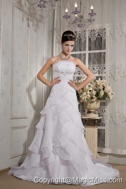 Cheap A-line Strapless Court Train Organza Appliques Wedding Dress