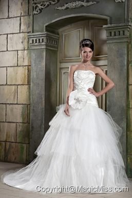 Popular A-line Strapless Chapel Train Tulle and Taffeta Beading Wedding Dress