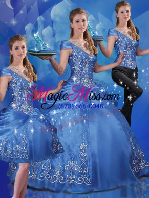 Hot Sale Organza Off The Shoulder Cap Sleeves Lace Up Beading and Embroidery Quince Ball Gowns in Blue