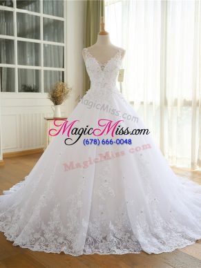 Organza V-neck Sleeveless Lace Up Lace and Appliques Bridal Gown in White
