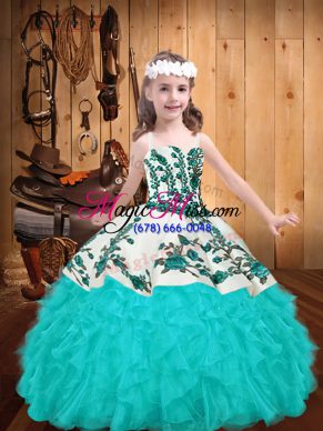 Sleeveless Embroidery and Ruffles Zipper Child Pageant Dress