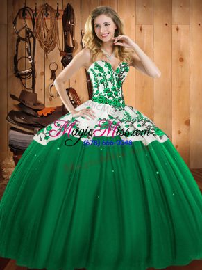 Flirting Dark Green Ball Gowns Sweetheart Sleeveless Satin and Tulle Floor Length Lace Up Embroidery Quinceanera Dresses