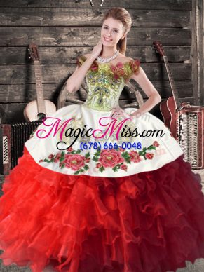 Discount Floor Length Lace Up Vestidos de Quinceanera White And Red for Sweet 16 and Quinceanera with Embroidery and Ruffles