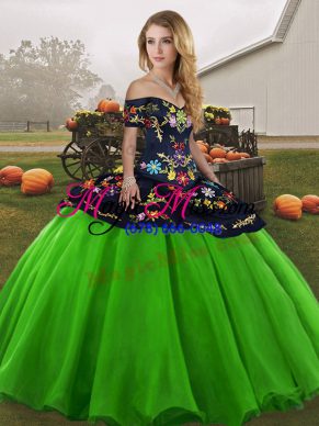 Affordable Green Off The Shoulder Lace Up Embroidery Vestidos de Quinceanera Sleeveless