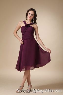 Dark Purple A-line V-neck Knee-length ChiffonHand Made Flower Prom / Homecoming Dress