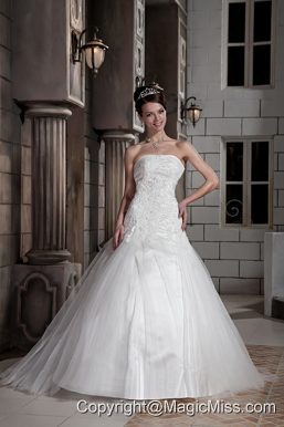 Fashionable Ball Gown Strapless Court Train Tulle and Taffeta Lace With Beading Wedding Dress