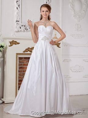 Modern A-line Sweetheart Court Train Taffeta Appliques Wedding Dress