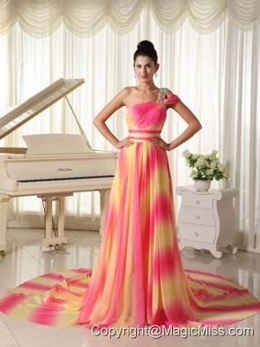 Ombre Color Chiffon Beaded Decorate Shoulder Prom Dress With Court Train Texas