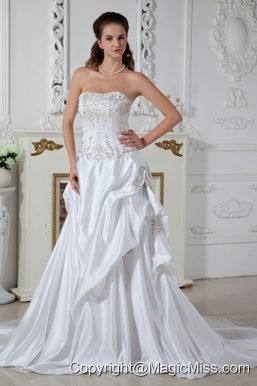 Pretty A-line Strapless Court Train Taffeta Embroidery Wedding Dress