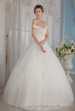 Fashionable Ball Gown Off The Shoulder Floor-length Tulle Beading Wedding Dress