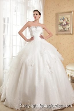 Beautiful A-line Strapless Chapel Tian Satin and Organza Appliques With Beading Wedding Dress