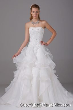 Appliques With Beading Strapless Ruffles Wedding Dress