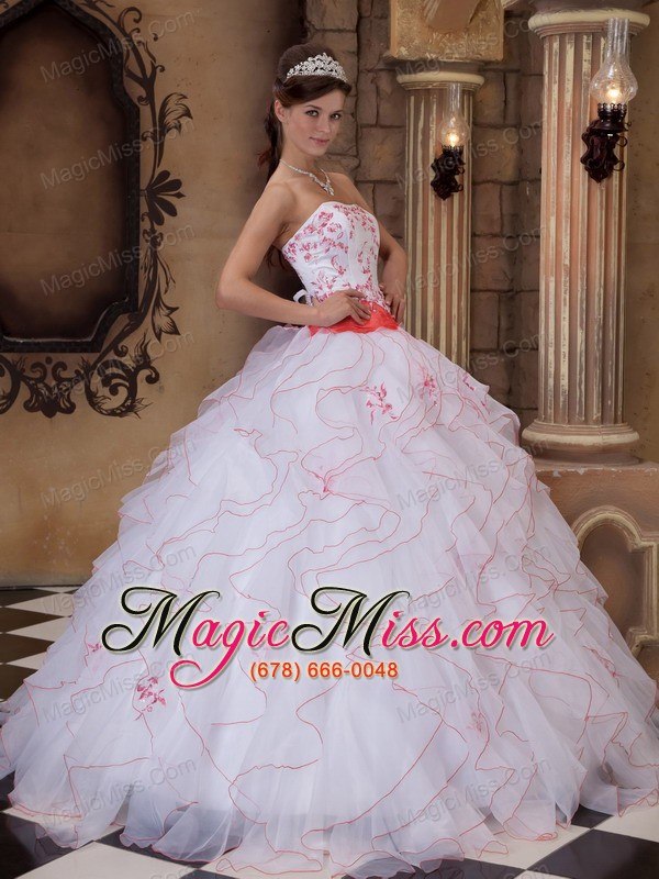 wholesale white ball gown strapless floor-length organza embroidery quinceanera dress