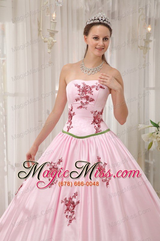 wholesale pink ball gown strapless floor-length taffeta appliques quinceanera dress