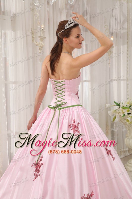 wholesale pink ball gown strapless floor-length taffeta appliques quinceanera dress