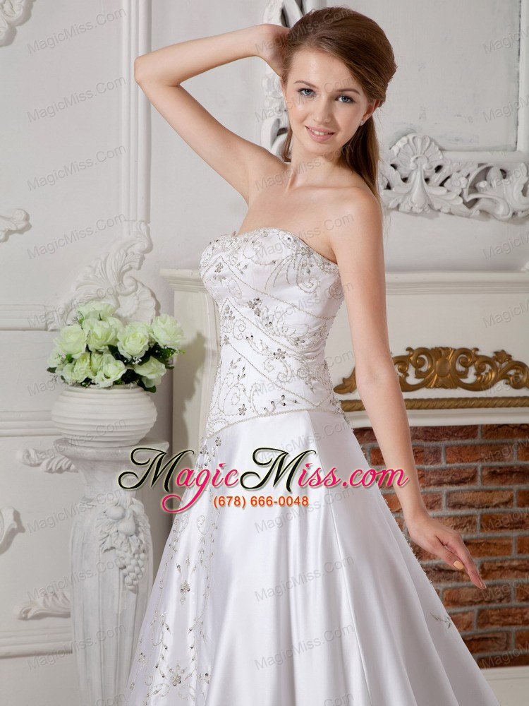 wholesale gorgeous a-line sweetheart court train satin appliques wedding dress