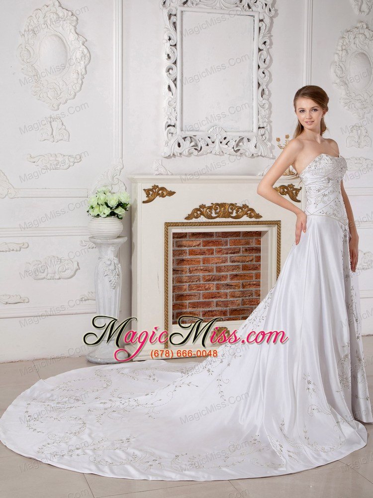 wholesale gorgeous a-line sweetheart court train satin appliques wedding dress