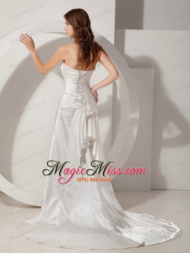 wholesale simple column / sheath strapless court traintaffeta ruched wedding dress