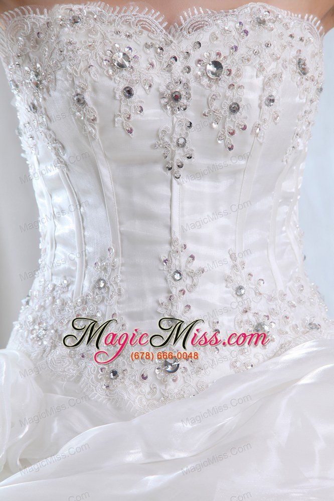 wholesale roamntic a-line strapless court train organza beading and appliques wedding dress