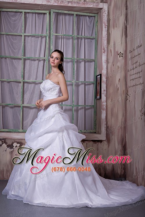 wholesale simple a-line strapless chapel train taffeta and organza appliques wedding dress