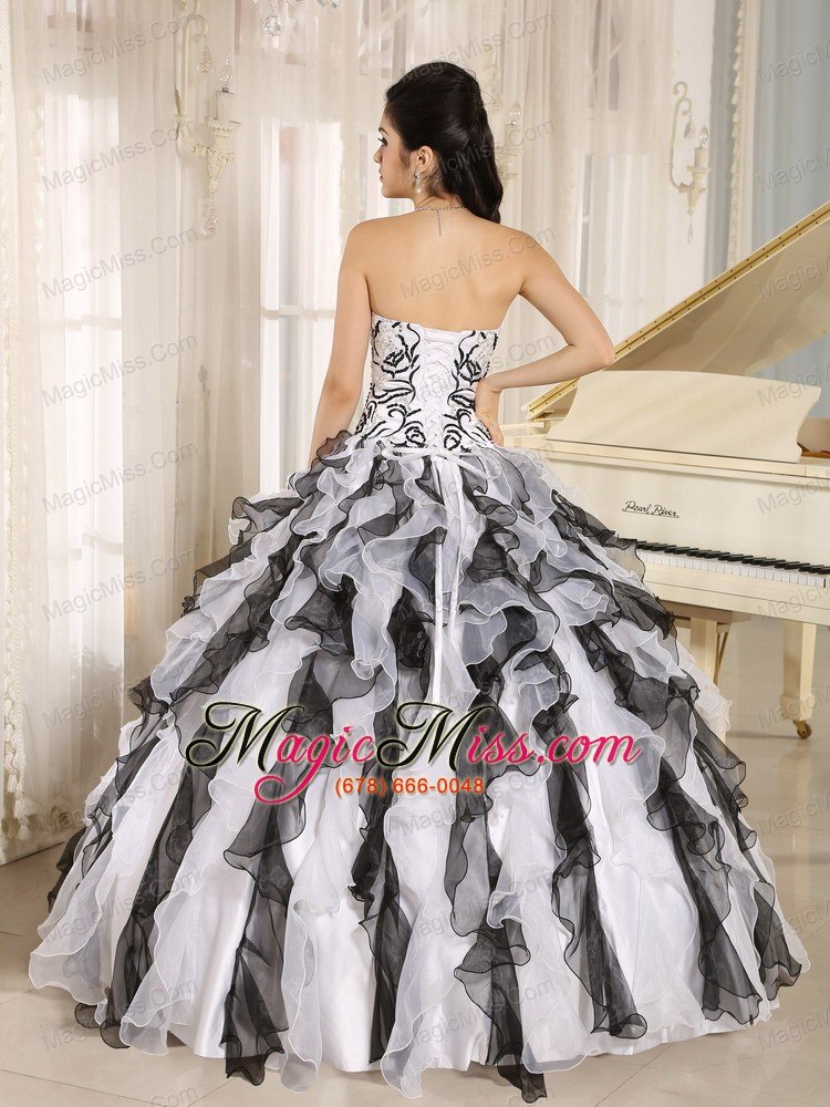 wholesale 2013 multi-color embroidery ruffles quinceanera gowns with strapless
