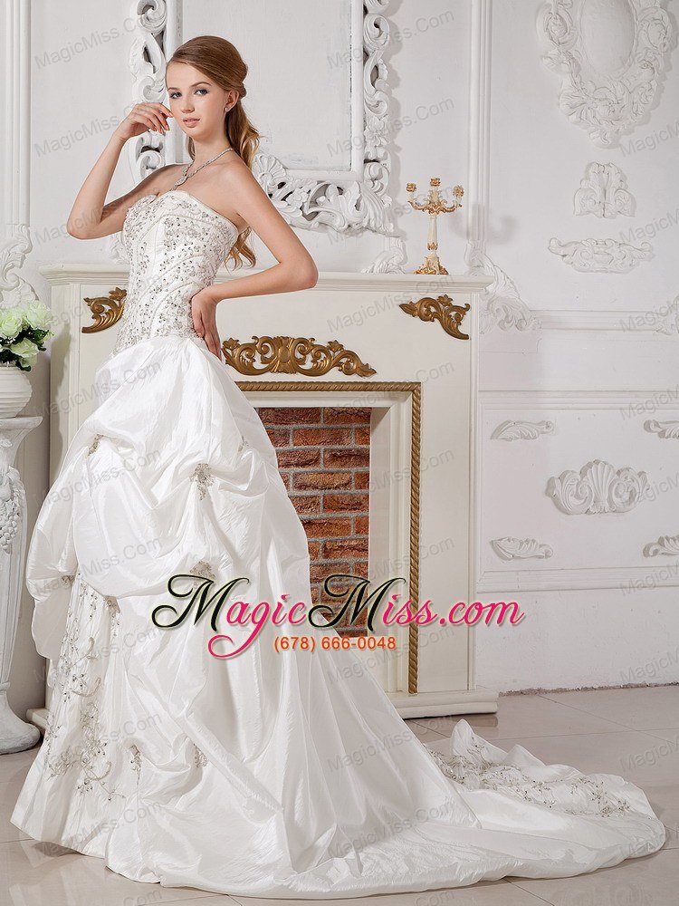 wholesale remarkable a-line sweetheart court train taffeta appliques wedding dress