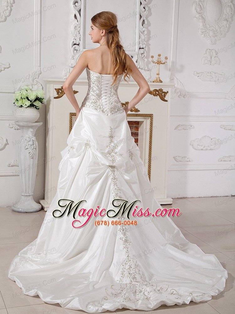 wholesale remarkable a-line sweetheart court train taffeta appliques wedding dress