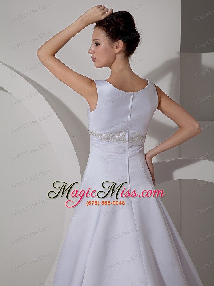 wholesale low price a-line scoop court train satin appliques wedding dress