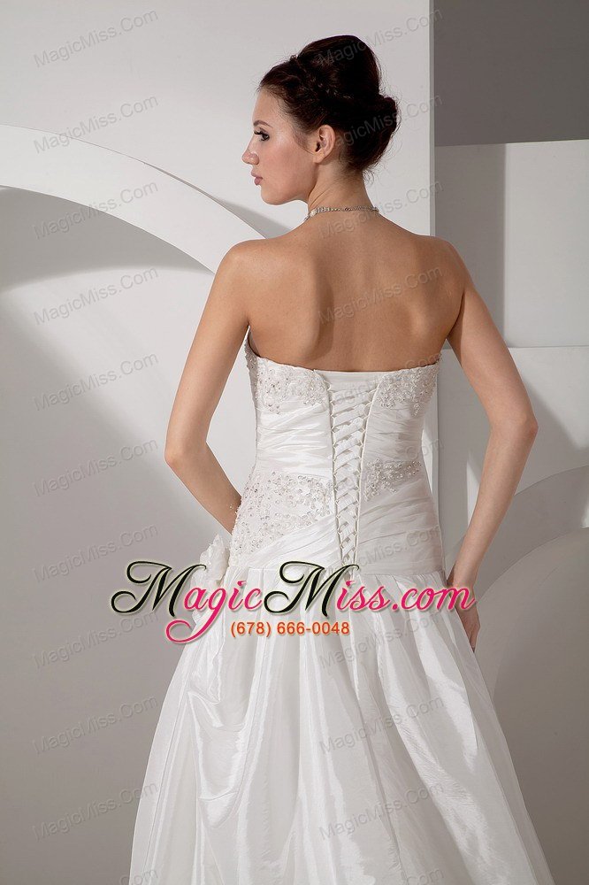 wholesale unique a-line strapless court train taffeta appliques wedding dress