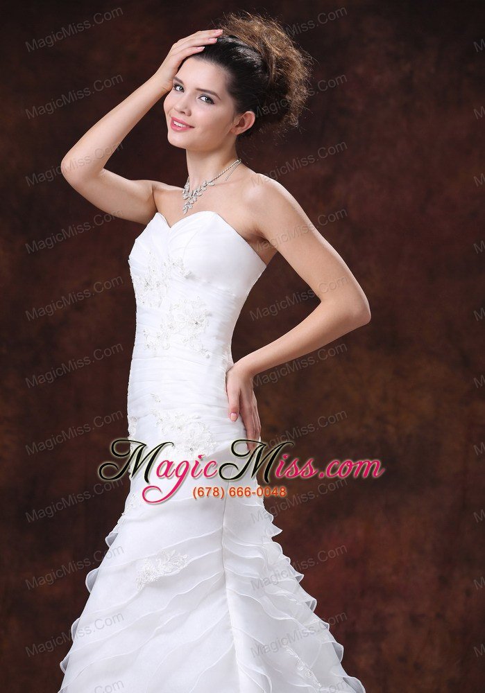 wholesale beautiful and ruched bodice for 2013 wedding dress with appliques sweeetheart organza