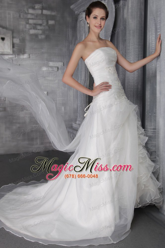 wholesale classical a-line / princess strapless chapel train organza wedding dress