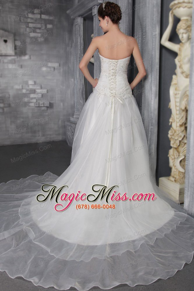 wholesale classical a-line / princess strapless chapel train organza wedding dress