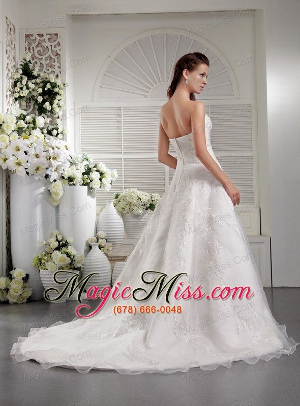 wholesale white a-line / princess strapless court train embroidery organza wedding dress