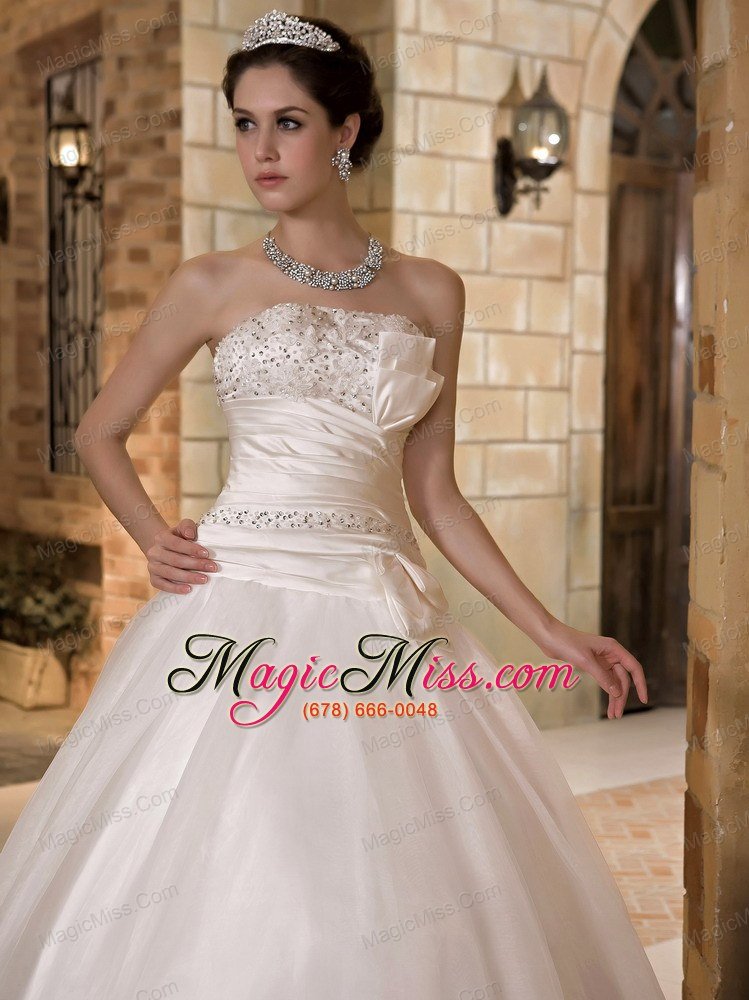 wholesale elegant a-line strapless sweep train taffeta and organza beading wedding dress