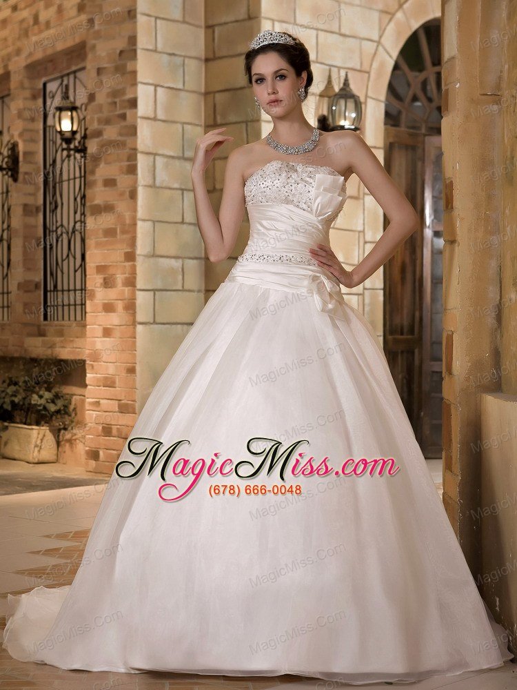 wholesale elegant a-line strapless sweep train taffeta and organza beading wedding dress