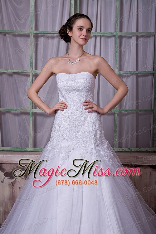 wholesale custom made a-line strapless court train taffeta and tulle appliques wedding dress