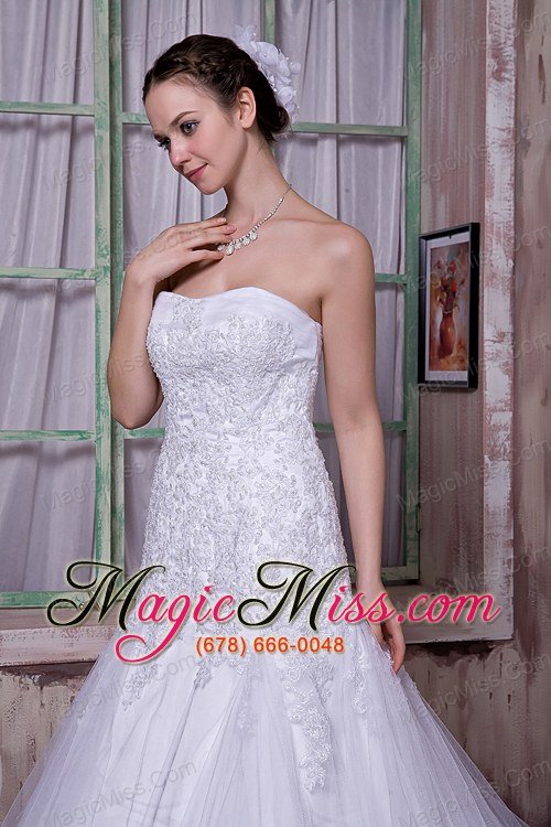 wholesale custom made a-line strapless court train taffeta and tulle appliques wedding dress