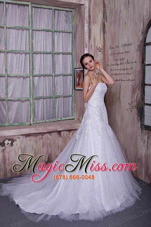 wholesale custom made a-line strapless court train taffeta and tulle appliques wedding dress