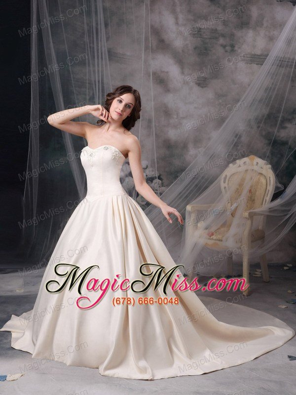 wholesale champagne a-line sweetheart chapel train satin appliques wedding dress