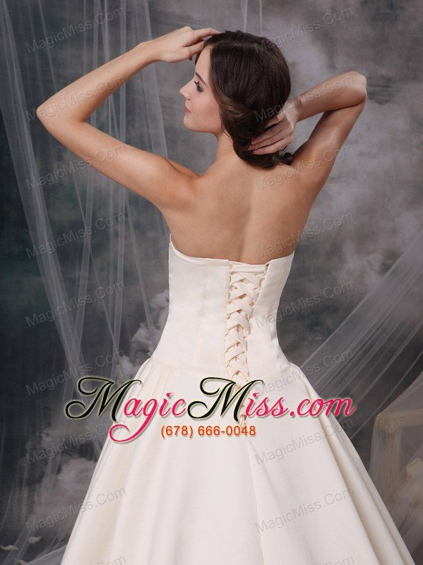 wholesale champagne a-line sweetheart chapel train satin appliques wedding dress