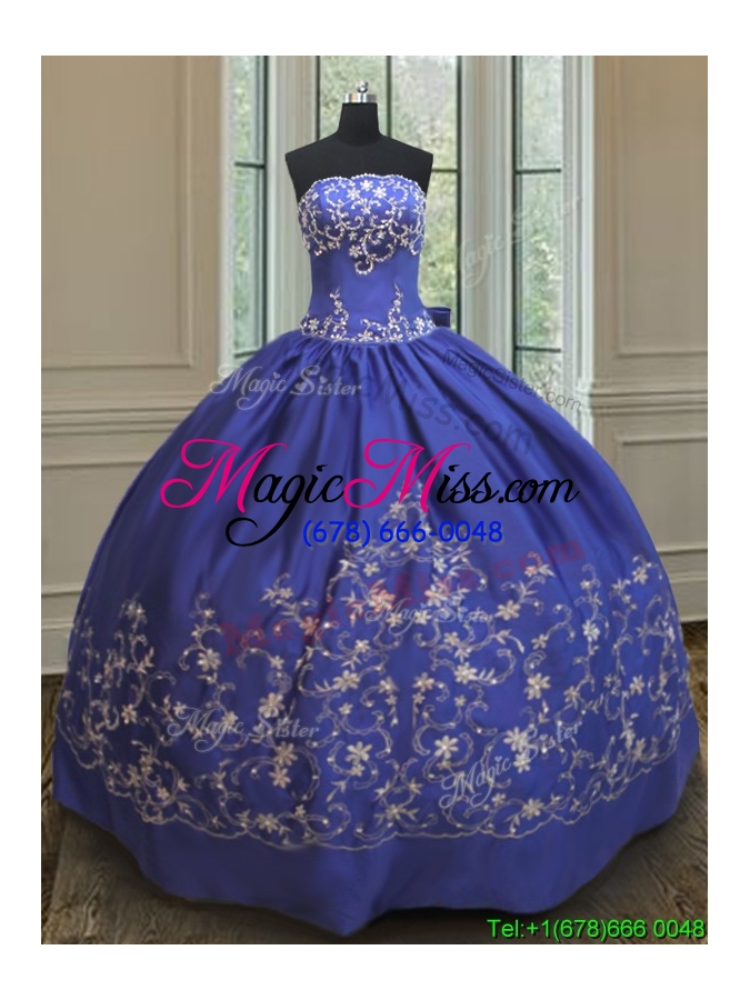 wholesale discount embroideried and bowknot taffeta quinceanera dress in royal blue