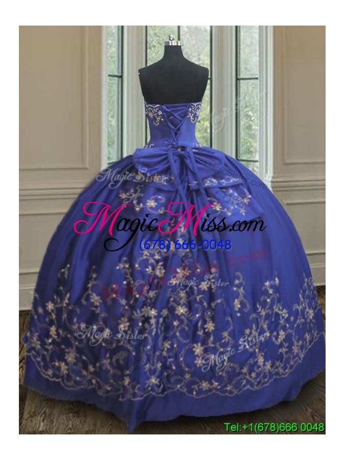 wholesale discount embroideried and bowknot taffeta quinceanera dress in royal blue