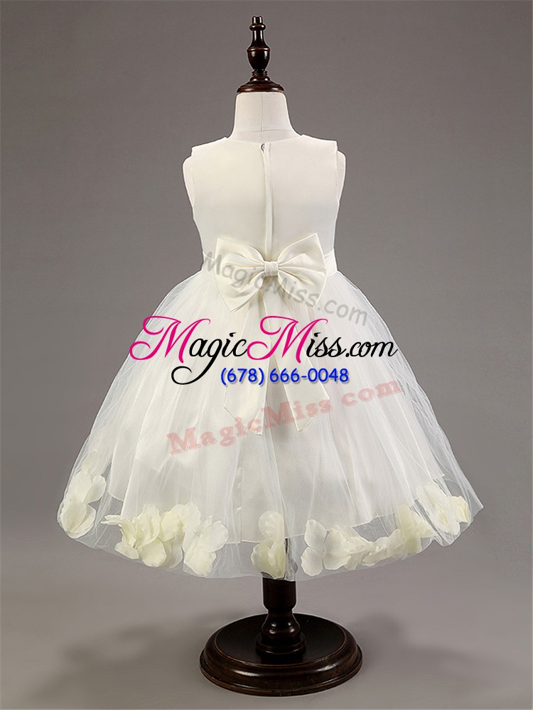 wholesale scoop sleeveless flower girl dresses for less knee length appliques and hand made flower white tulle