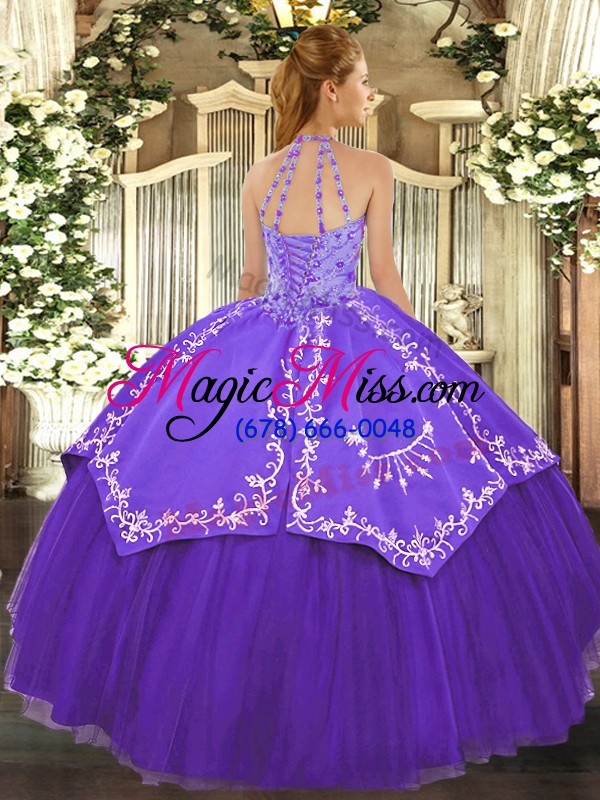 wholesale hot selling halter top sleeveless satin and tulle ball gown prom dress beading and embroidery lace up