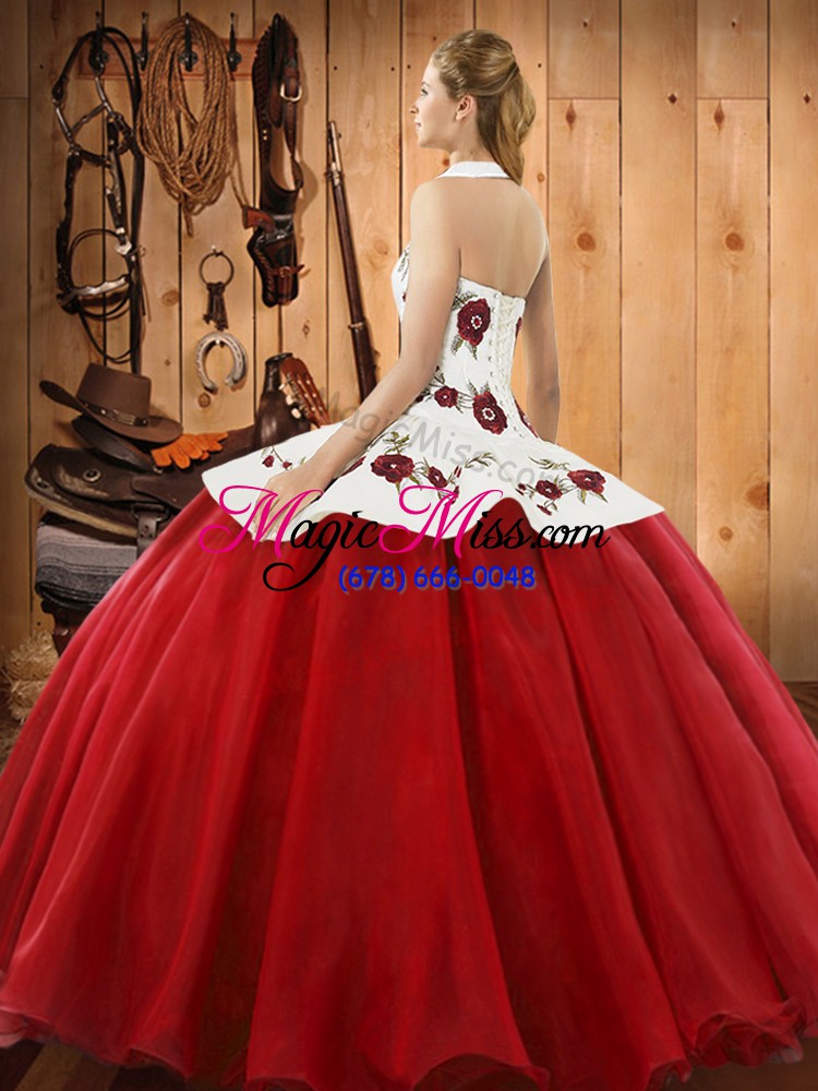 wholesale hot selling quinceanera dresses military ball and sweet 16 and quinceanera with embroidery halter top sleeveless lace up