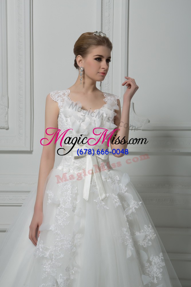 wholesale captivating white ball gowns tulle v-neck sleeveless lace and appliques and belt and hand made flower lace up wedding gowns brush train