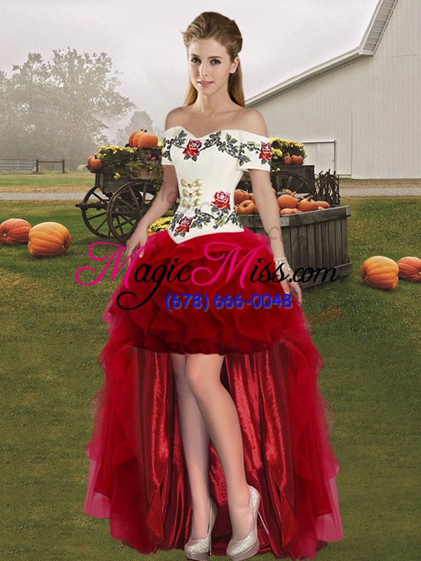 wholesale tulle off the shoulder sleeveless lace up embroidery and ruffles 15th birthday dress in white and red